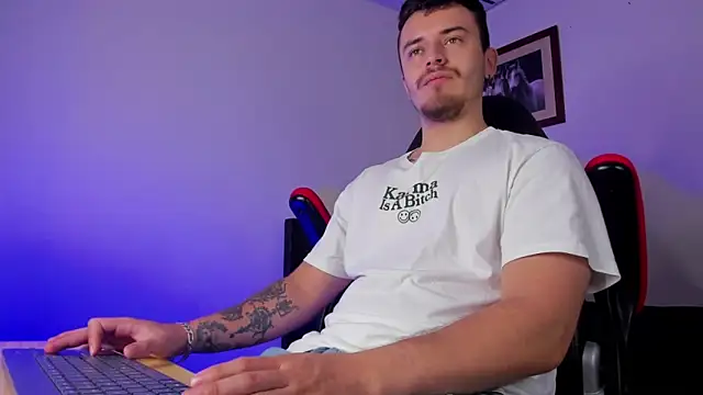 james connor2 online show from 19, 1, 2025