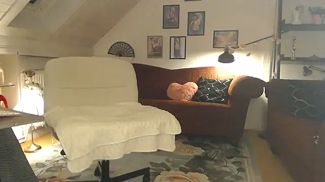 GinaBlonde online show from 15, 11, 2025