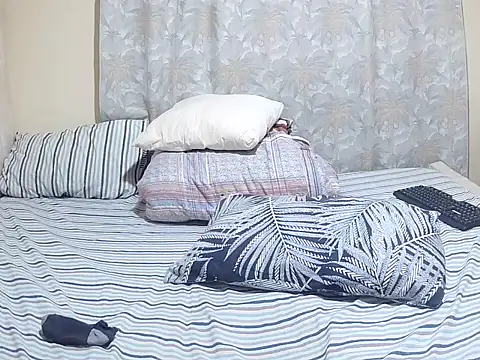 slender sweet online show from 14, 4, 2026