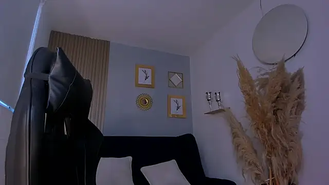 NatyFerrer  online show from 7, 10, 2025