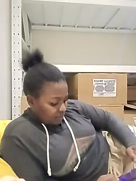 Snapshot of Yours_faithfully1 chatting on 26, 11, 2025 Yours faithfully1 online show from 26, 11, 2025