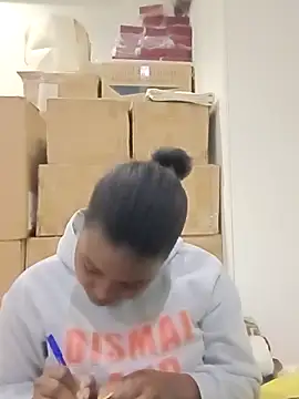 Snapshot of Yours_faithfully1 chatting on 11, 2, 2026 Yours faithfully1 online show from 11, 2, 2026