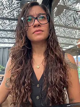 Snapshot of ValeriEvan chatting on 5, 2, 2026 ValeriEvan online show from 5, 2, 2026