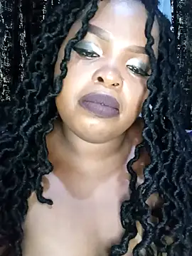 Snapshot of smileyass chatting on 10, 9, 2025 smileyass online show from 10, 9, 2025