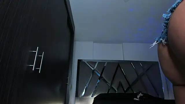 Snapshot of samaay07_ chatting on 6, 12, 2024 samaay07 online show from 6, 12, 2024