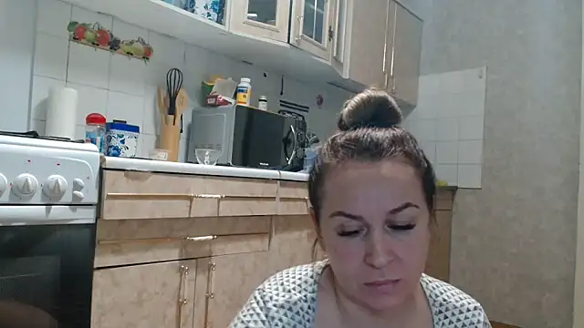 Snapshot of Vika_ chatting on 2, 2, 2025 Vika online show from 2, 2, 2025