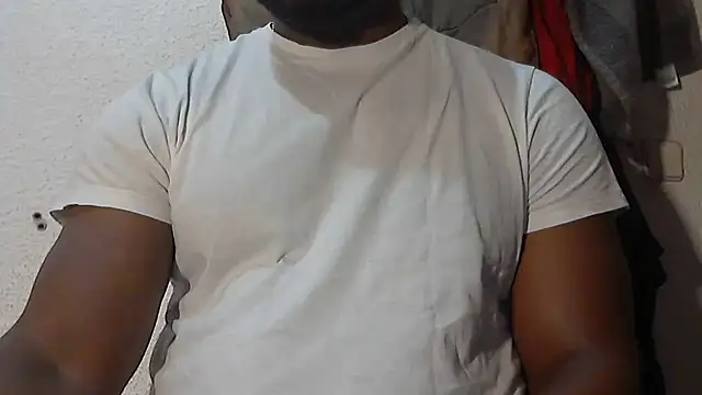 Snapshot of mmoiblack chatting on 4, 2, 2025 mmoiblack online show from 4, 2, 2025