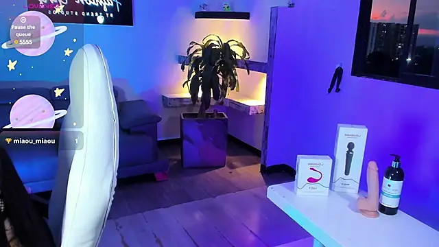 Snapshot of TifanyWhite_ chatting on 10, 2, 2025 TifanyWhite online show from 10, 2, 2025