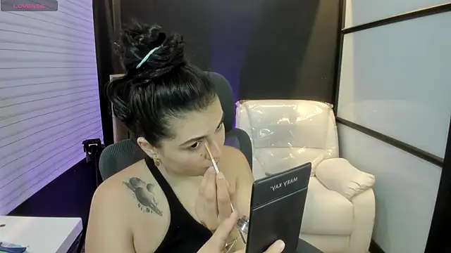 Snapshot of TifanyWhite_ chatting on 13, 3, 2025 TifanyWhite online show from 13, 3, 2025