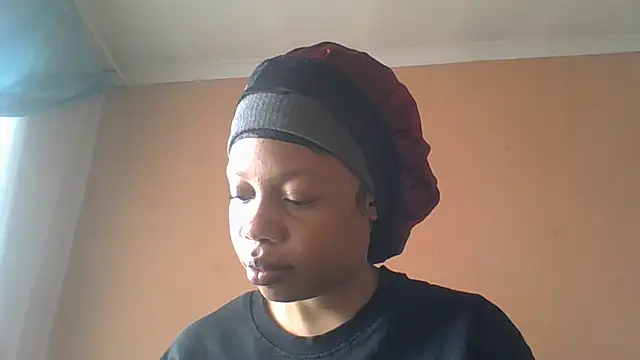 Snapshot of NAUGHTYSHALOTXX chatting on 25, 5, 2026 NAUGHTYSHALOTXX online show from 25, 5, 2026