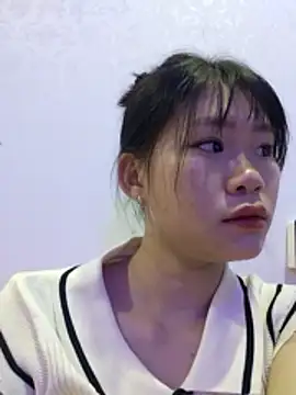 Snapshot of Alissa_121 chatting on 14, 10, 2025 Alissa 121 online show from 14, 10, 2025