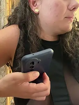 Snapshot of eva_y_marcelo chatting on 21, 2, 2025 eva y marcelo online show from 21, 2, 2025