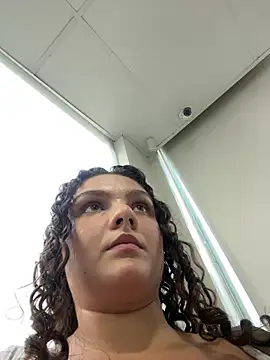 Snapshot of eva_y_marcelo chatting on 25, 2, 2025 eva y marcelo online show from 25, 2, 2025