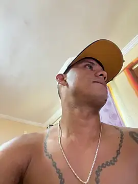 Snapshot of eva_y_marcelo chatting on 17, 3, 2025 eva y marcelo online show from 17, 3, 2025