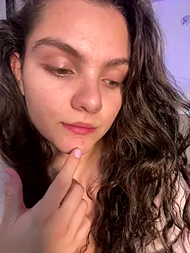 Snapshot of eva_y_marcelo chatting on 25, 9, 2025 eva y marcelo online show from 25, 9, 2025