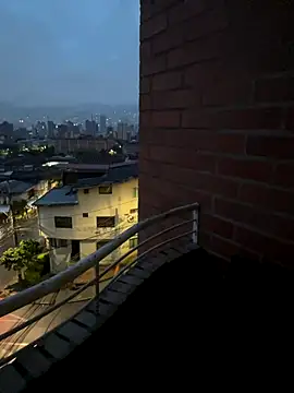 Snapshot of eva_y_marcelo chatting on 10, 10, 2025 eva y marcelo online show from 10, 10, 2025