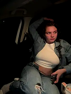 Snapshot of eva_y_marcelo chatting on 21, 10, 2025 eva y marcelo online show from 21, 10, 2025