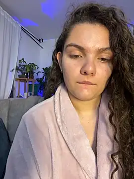 Snapshot of eva_y_marcelo chatting on 27, 10, 2025 eva y marcelo online show from 27, 10, 2025