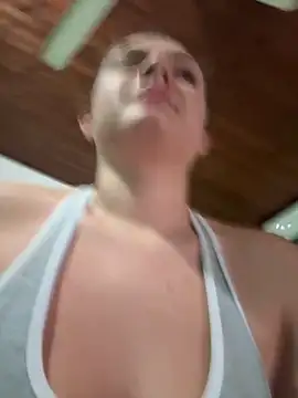 Snapshot of eva_y_marcelo chatting on 3, 11, 2025 eva y marcelo online show from 3, 11, 2025