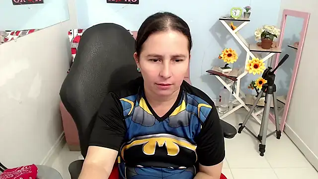 Snapshot of victoria_jones chatting on 13, 9, 2025 victoria jones online show from 13, 9, 2025