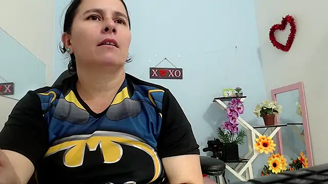 Snapshot of victoria_jones chatting on 27, 9, 2025 victoria jones online show from 27, 9, 2025