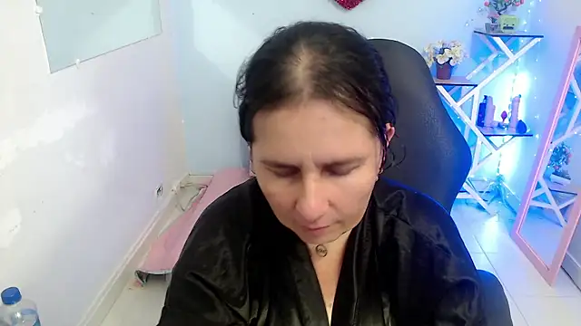 victoria jones online show from 9, 1, 2026