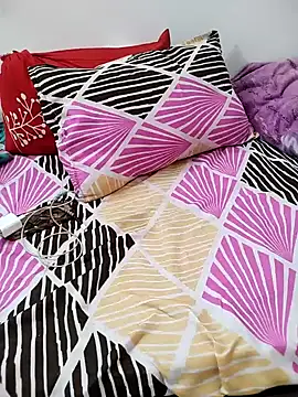 Snapshot of Diya_Chopra chatting on 29, 12, 2024 Diya Chopra online show from 29, 12, 2024