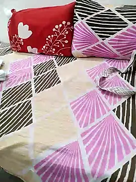 Snapshot of Diya_Chopra chatting on 2, 1, 2025 Diya Chopra online show from 2, 1, 2025