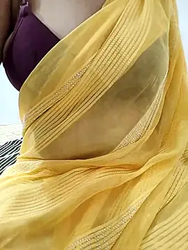 Snapshot of Diya_Chopra chatting on 6, 3, 2025 Diya Chopra online show from 6, 3, 2025