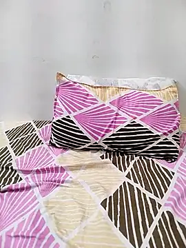 Snapshot of Diya_Chopra chatting on 8, 3, 2025 Diya Chopra online show from 8, 3, 2025