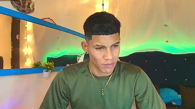 Damian latinxxx online show from 13, 2, 2025