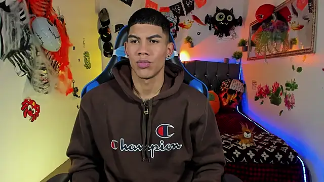 Damian latinxxx online show from 25, 10, 2025