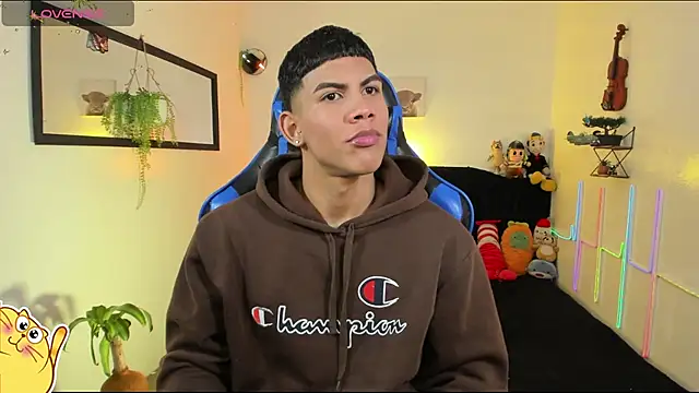 Damian latinxxx online show from 11, 3, 2026