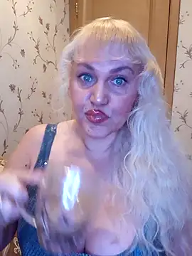 IsabellaBoni online show from 18, 12, 2025