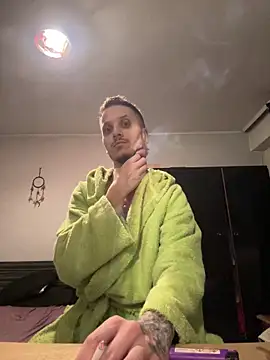 Snapshot of BWC69_69_69 chatting on 17, 12, 2025 BWC69 69 69 online show from 17, 12, 2025