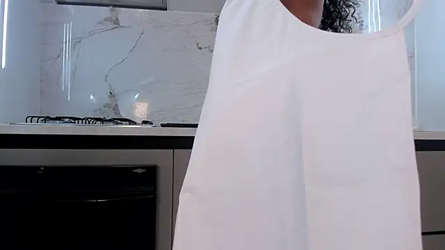 Snapshot of Ariella_Ruiz chatting on 11, 3, 2025 Ariella Ruiz online show from 11, 3, 2025