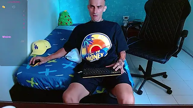 bray hotboy777 online show from 22, 12, 2024