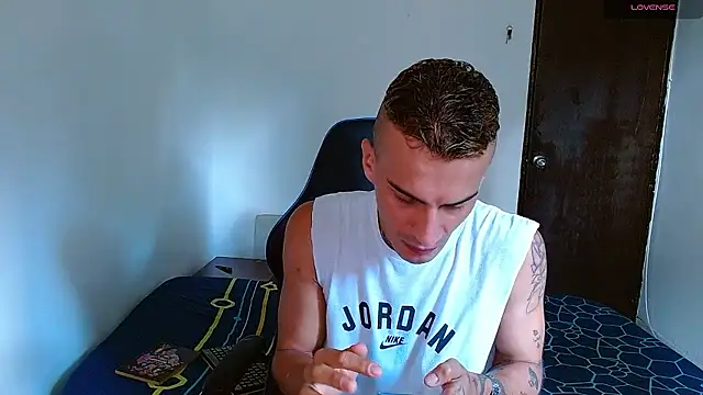 bray hotboy777 online show from 9, 1, 2026