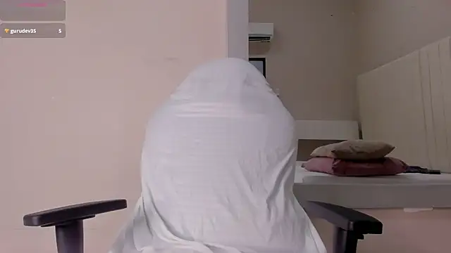 Snapshot of Littleolivia_ chatting on 19, 3, 2025 Littleolivia online show from 19, 3, 2025