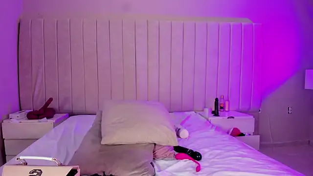 Snapshot of Littleolivia_ chatting on 7, 1, 2026 Littleolivia online show from 7, 1, 2026