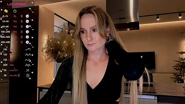 Snapshot of Peach__juice chatting on 13, 1, 2025 Peach juice online show from 13, 1, 2025