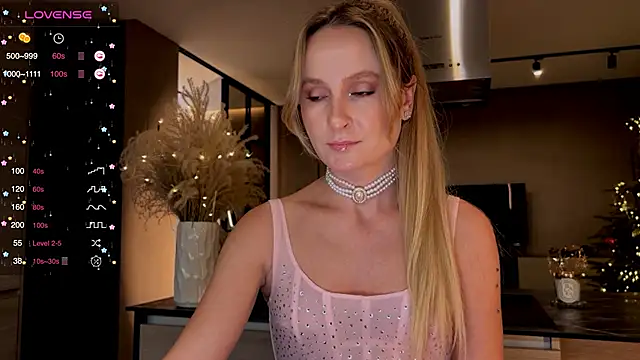 Snapshot of Peach__juice chatting on 14, 1, 2025 Peach juice online show from 14, 1, 2025