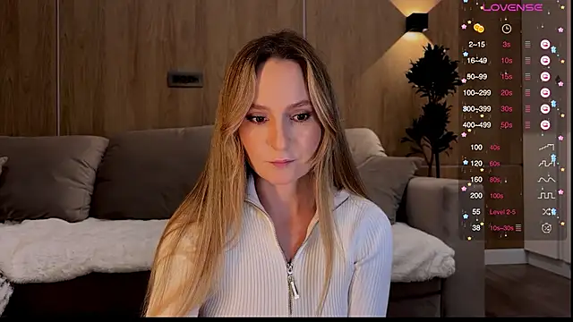 Snapshot of Peach__juice chatting on 8, 2, 2025 Peach juice online show from 8, 2, 2025