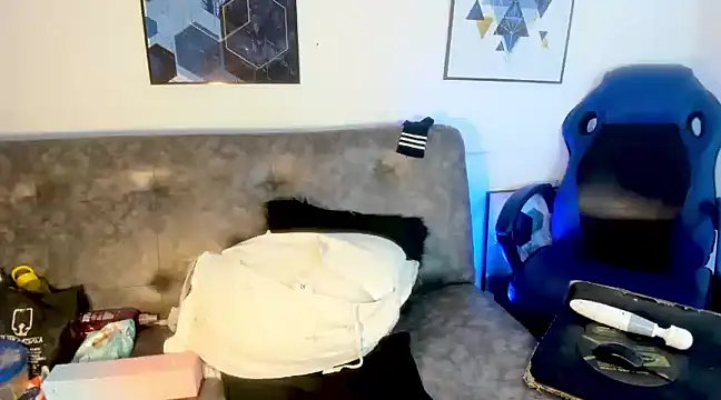 Snapshot of mia_foxts chatting on 3, 2, 2025 mia foxts online show from 3, 2, 2025