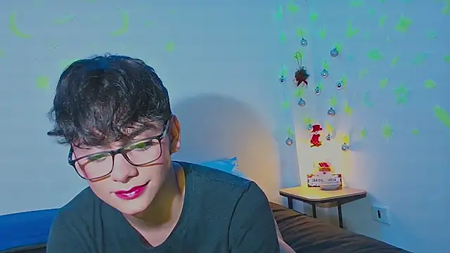 Snapshot of arnold_laurent_ chatting on 9, 12, 2024 arnold laurent online show from 9, 12, 2024