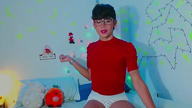 Snapshot of arnold_laurent_ chatting on 26, 12, 2024 arnold laurent online show from 26, 12, 2024