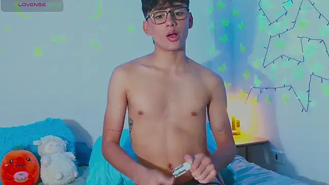 Snapshot of arnold_laurent_ chatting on 9, 1, 2025 arnold laurent online show from 9, 1, 2025