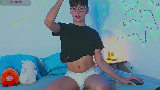 Snapshot of arnold_laurent_ chatting on 16, 1, 2025 arnold laurent online show from 16, 1, 2025