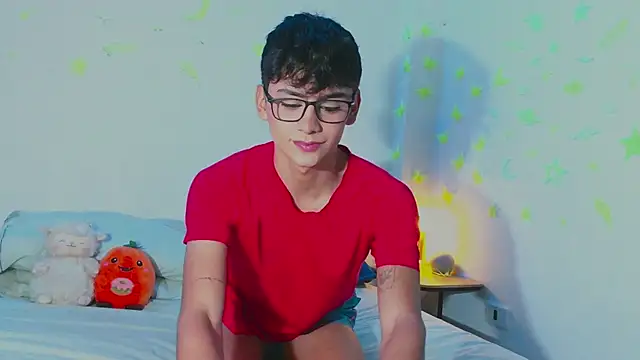 Snapshot of arnold_laurent_ chatting on 19, 2, 2025 arnold laurent online show from 19, 2, 2025