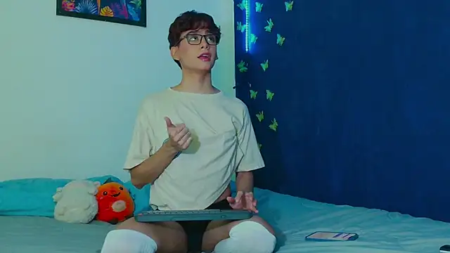 Snapshot of arnold_laurent_ chatting on 28, 10, 2025 arnold laurent online show from 28, 10, 2025